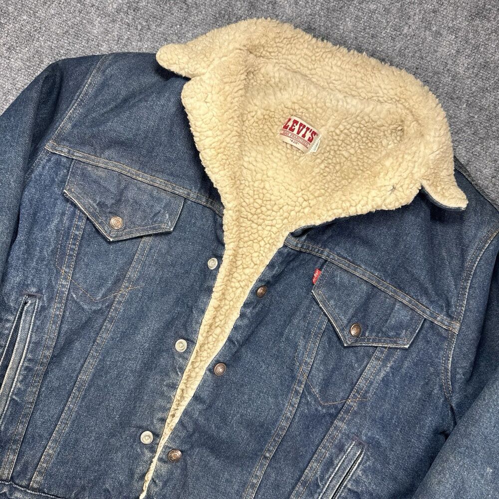 Vintage Levis San Francisco Sherpa Lined Trucker Jacket Mens 42R Blue Denim Snap